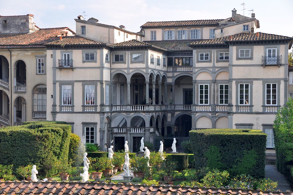 Palazzo Pfanner e giardino