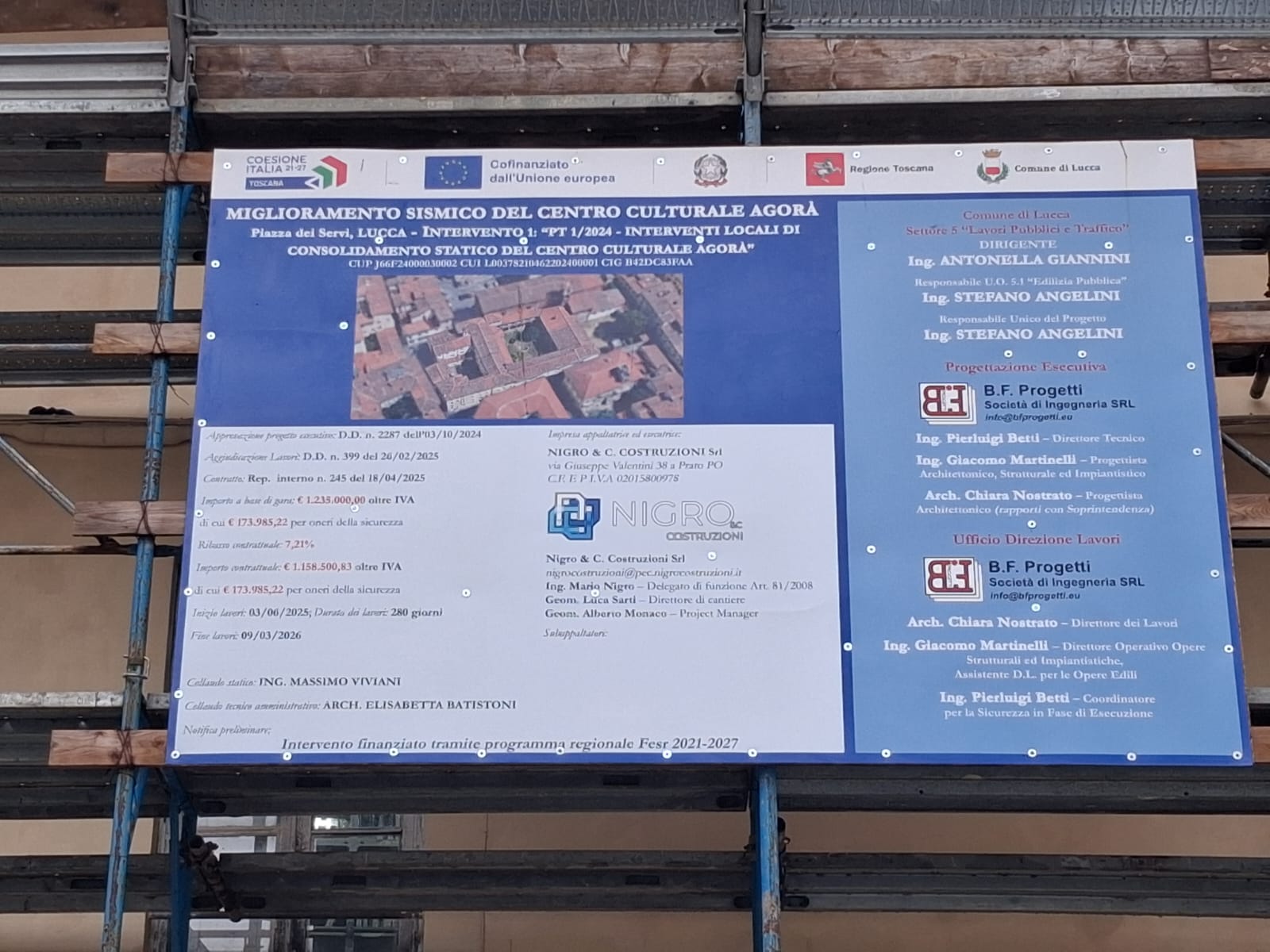 cartello di cantiere