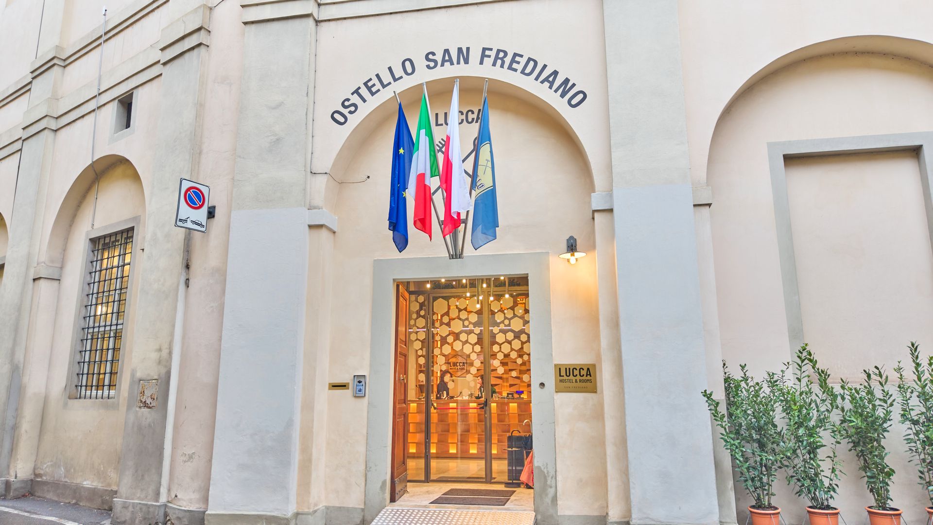 LUCCA HOSTEL & ROOMS SAN FREDIANO
